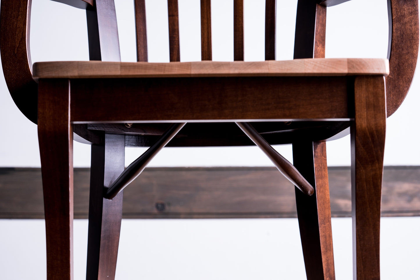 [In-store stock] Monarch dining table